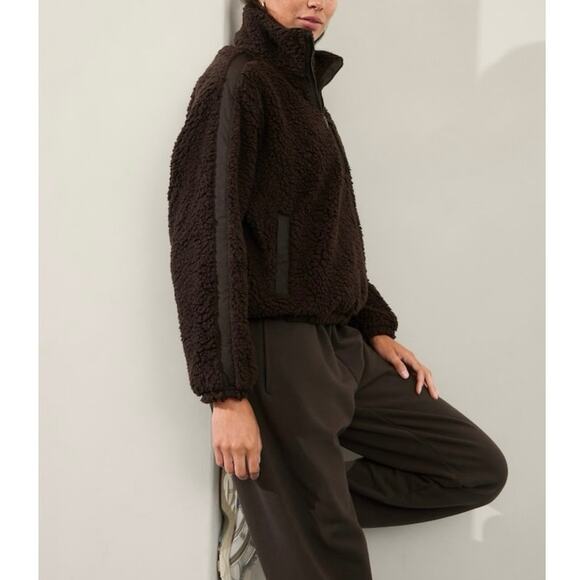 NWT Athleta Cloud Fleece 1/2 Zip Sweatshirt Jacket Pockets Truffle Brown Size XS - Picture 2 of 10